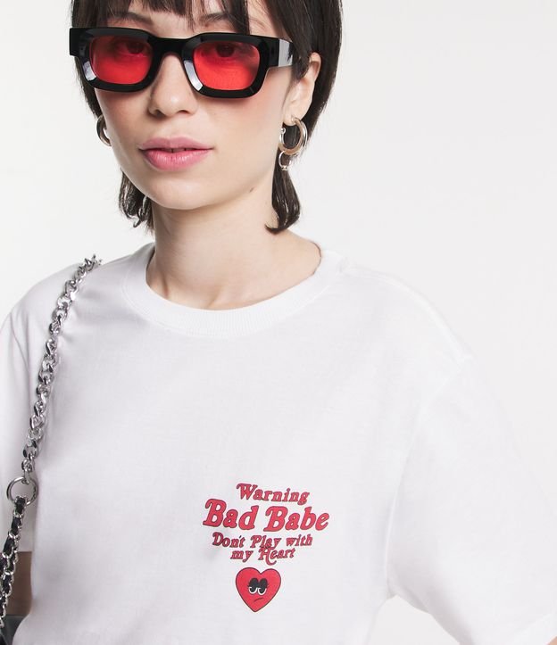 Camiseta Alongada em Meia Malha com Estampa Frente e Costas Bad Babe Branco 5