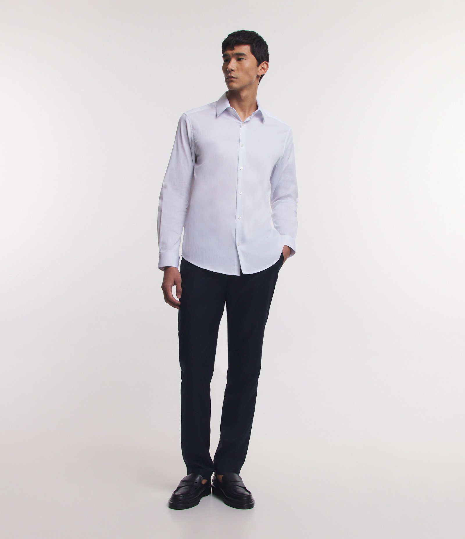 Camisa Regular Social em Algodão com Textura de Listras Branco 2