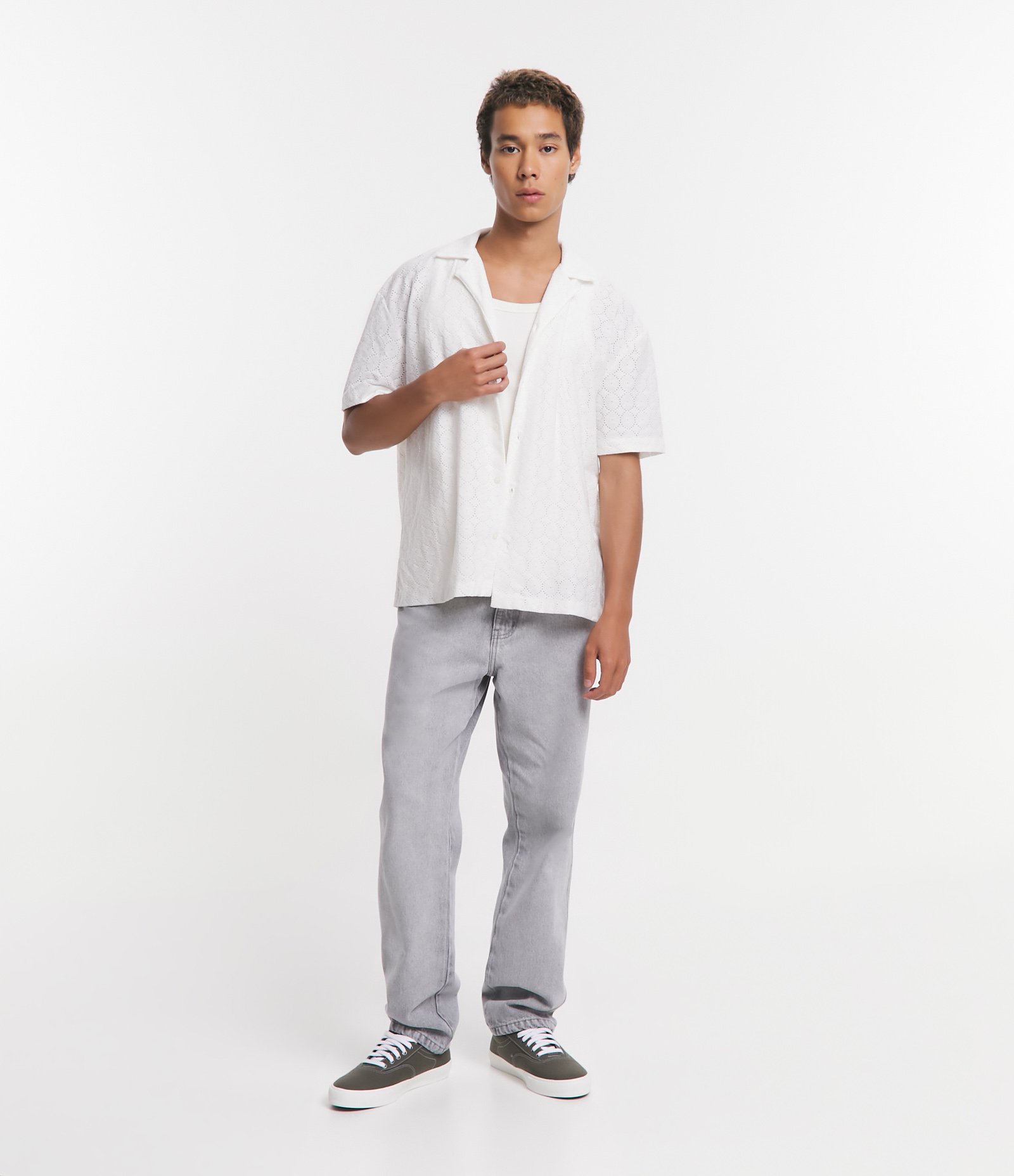Camisa Boxy em Malha com Bordado e Vazadinhos Branco 2