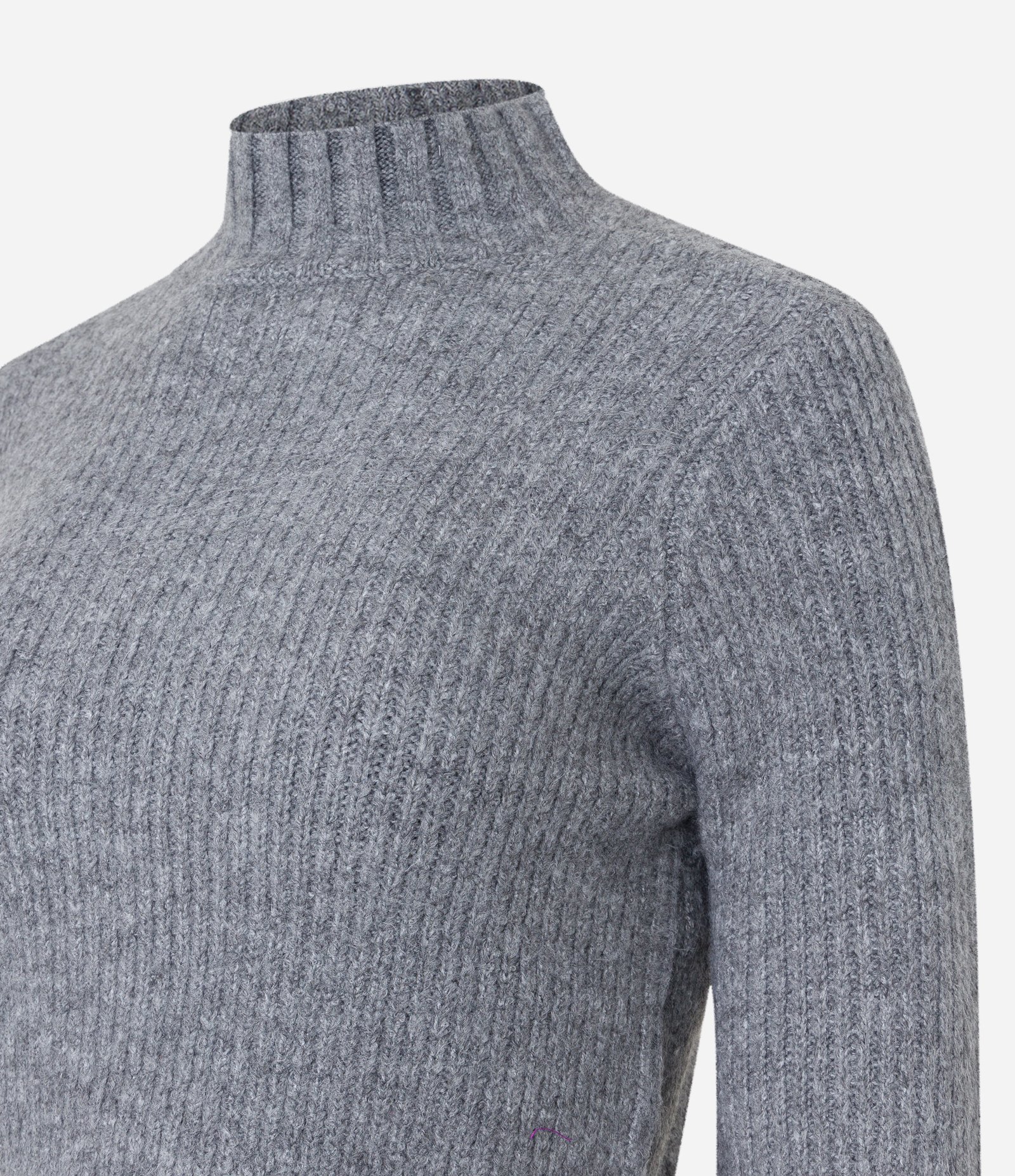 Suéter Curto em Tricô com Gola Alta Cinza 6
