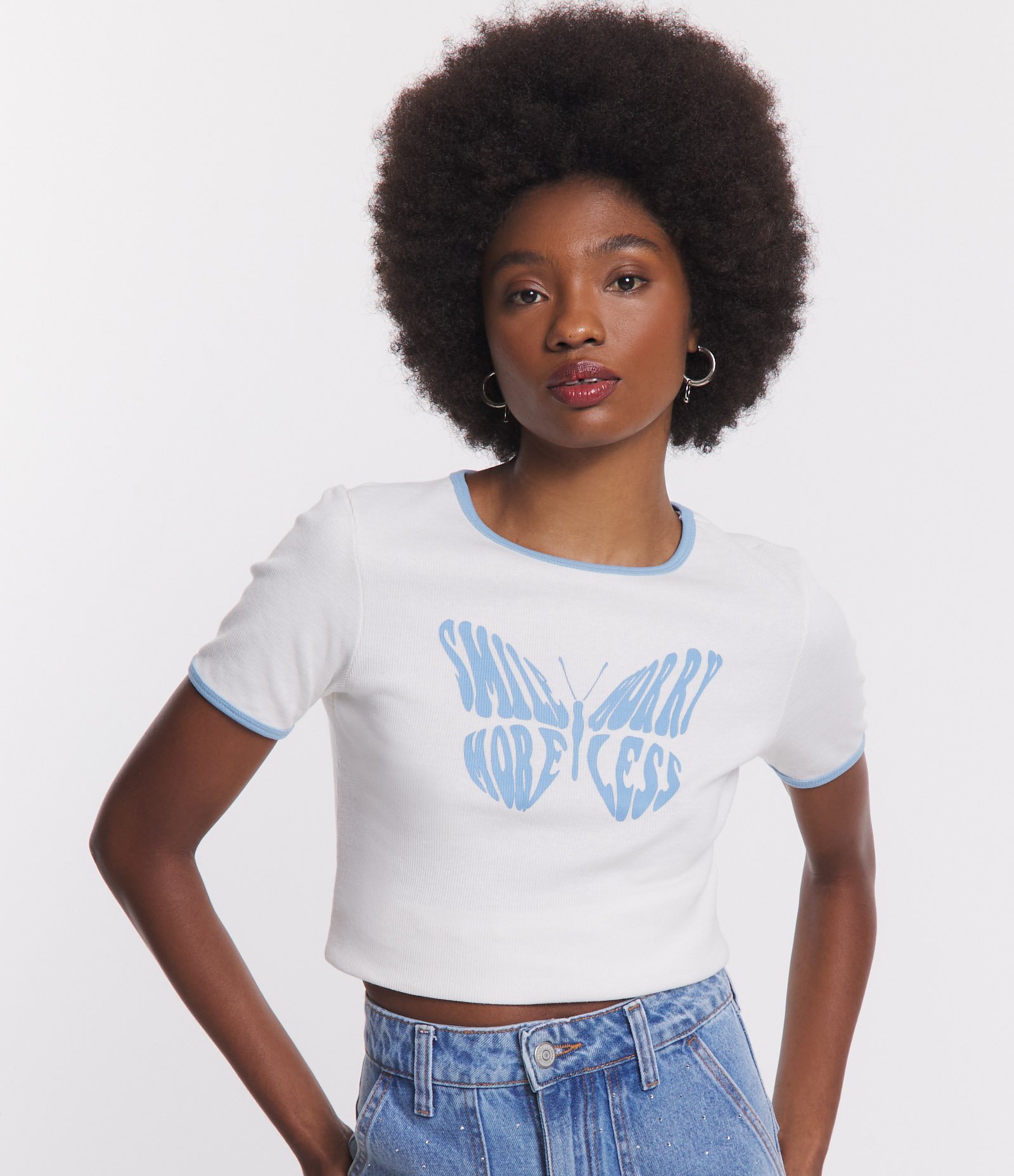 Camiseta Baby Look em Ribana com Estampa Borboleta Branco Neve 1