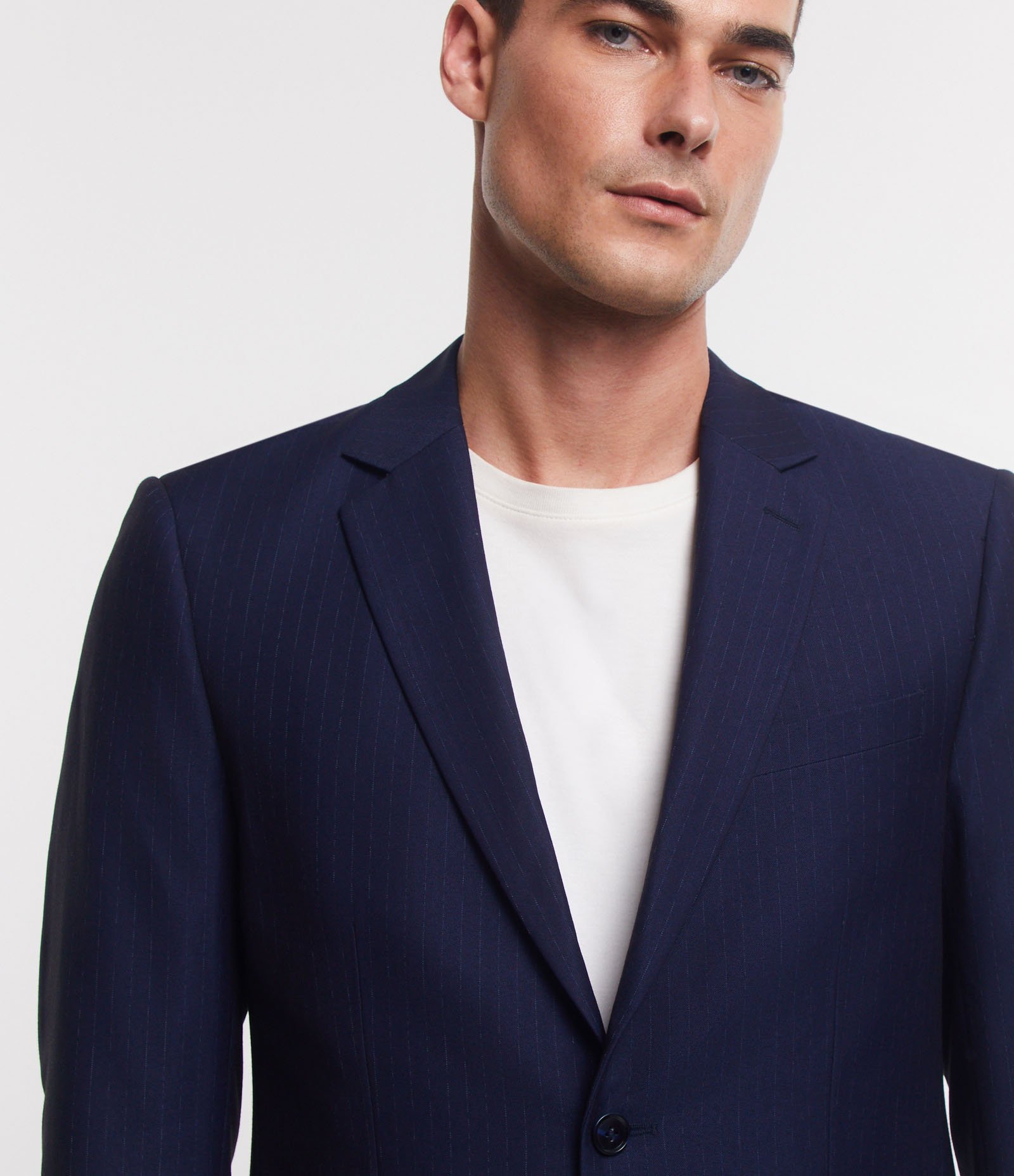 Paletó em Tricoline com Estampa Risca de Giz Azul Marinho 5