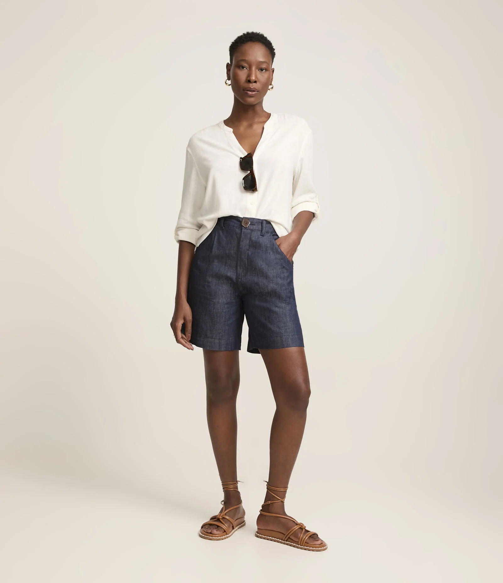 Bermuda Alongada Jeans com Elástico no Cós e Abotoamento Frontal Azul 1