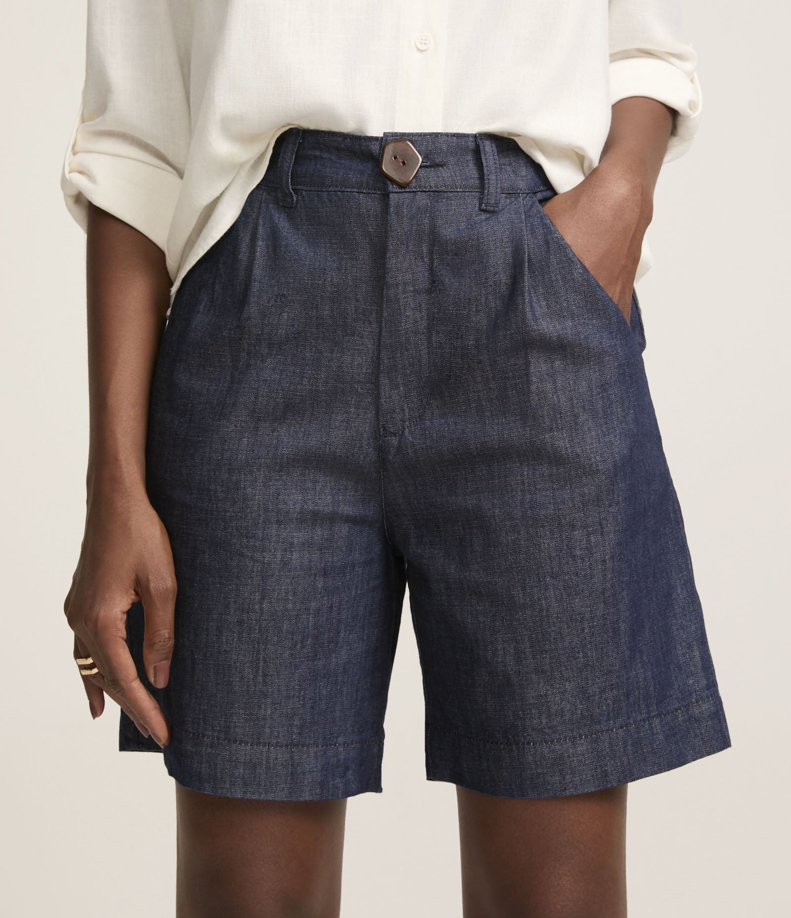 Bermuda Alongada Jeans com Elástico no Cós e Abotoamento Frontal Azul 3