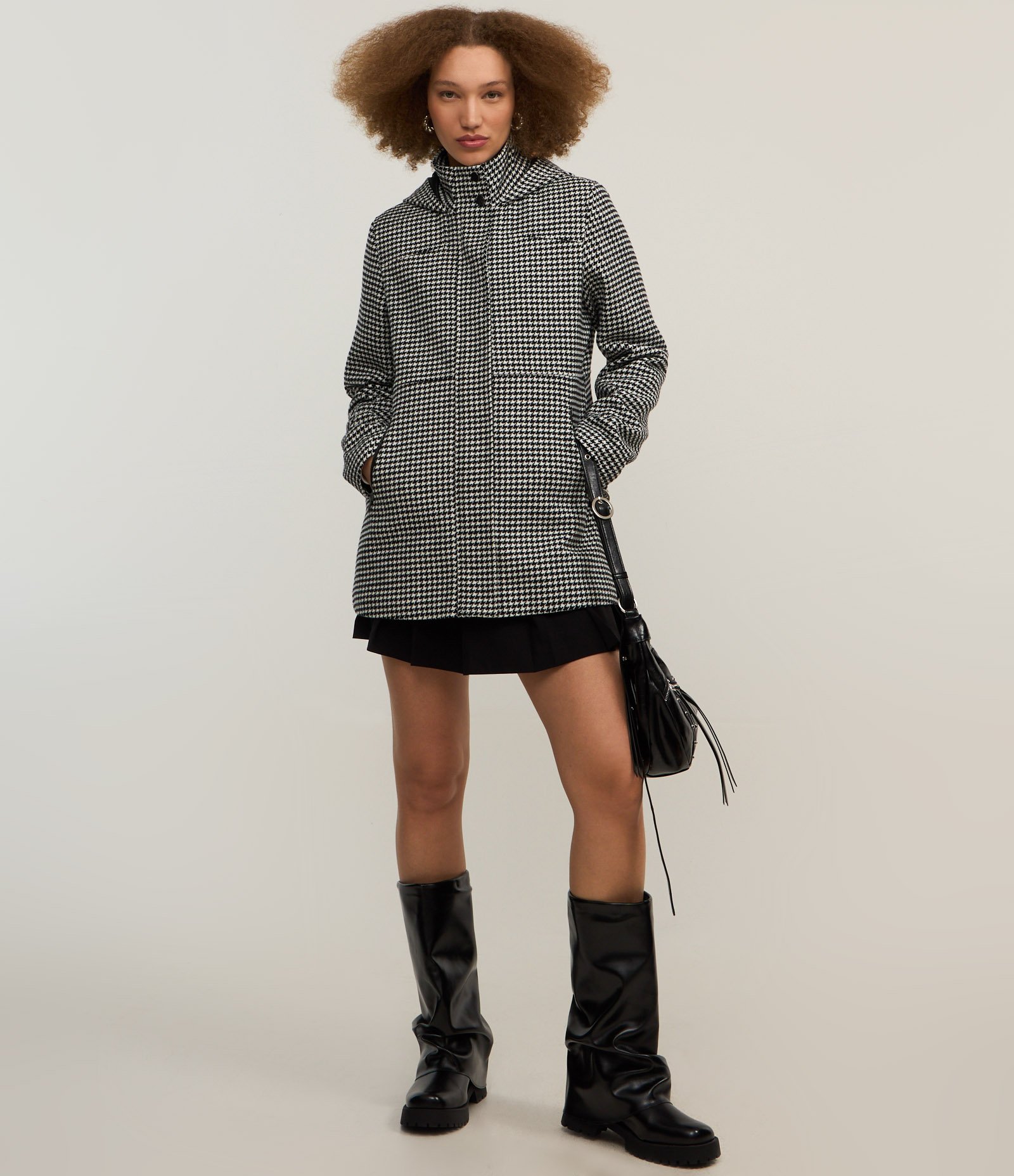 Casaco Longo em Polivelour Pied de Poule com Capuz Preto/Branco 2