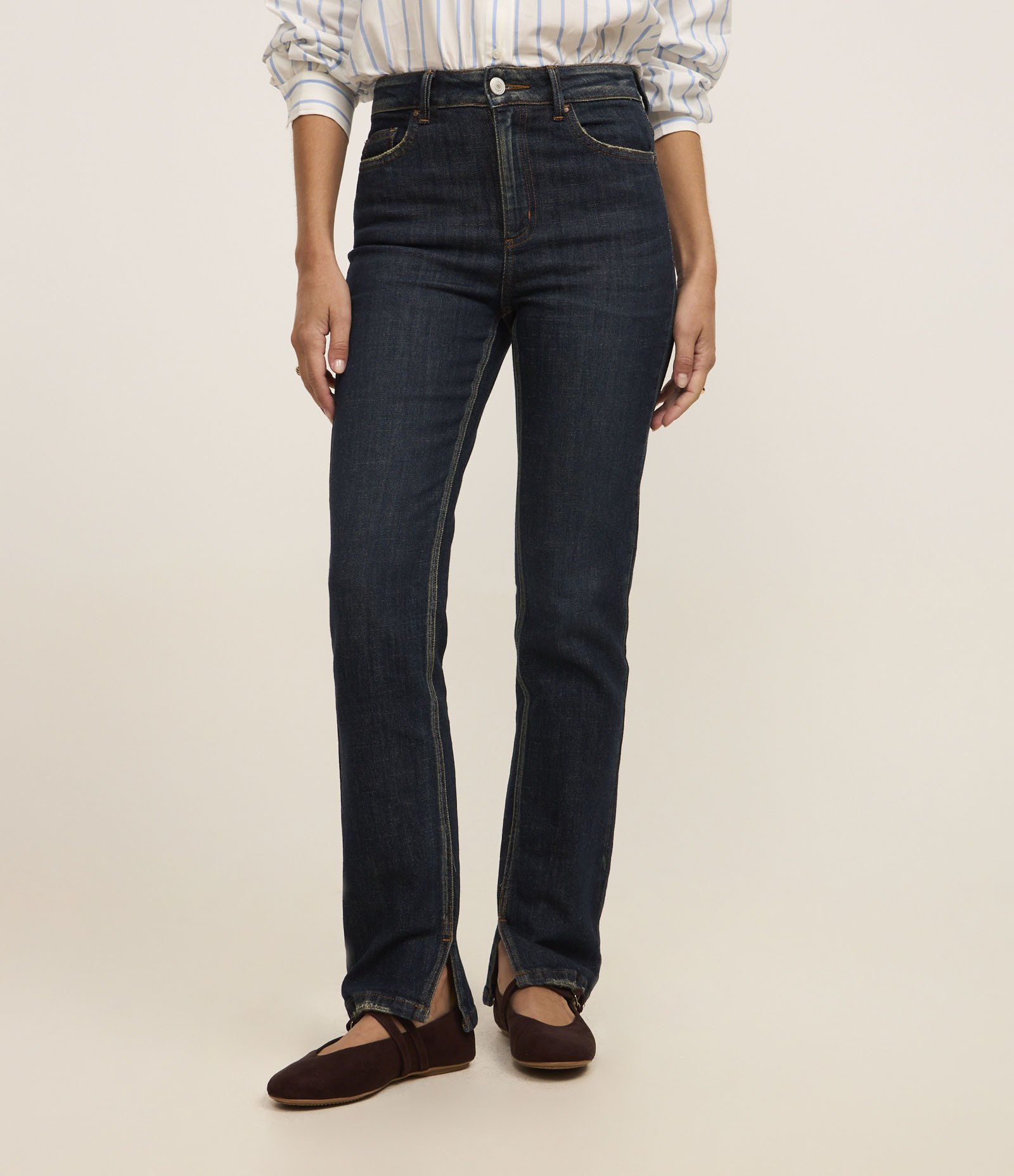 Calça Slim em Jeans com Bolsos Azul Marinho 3