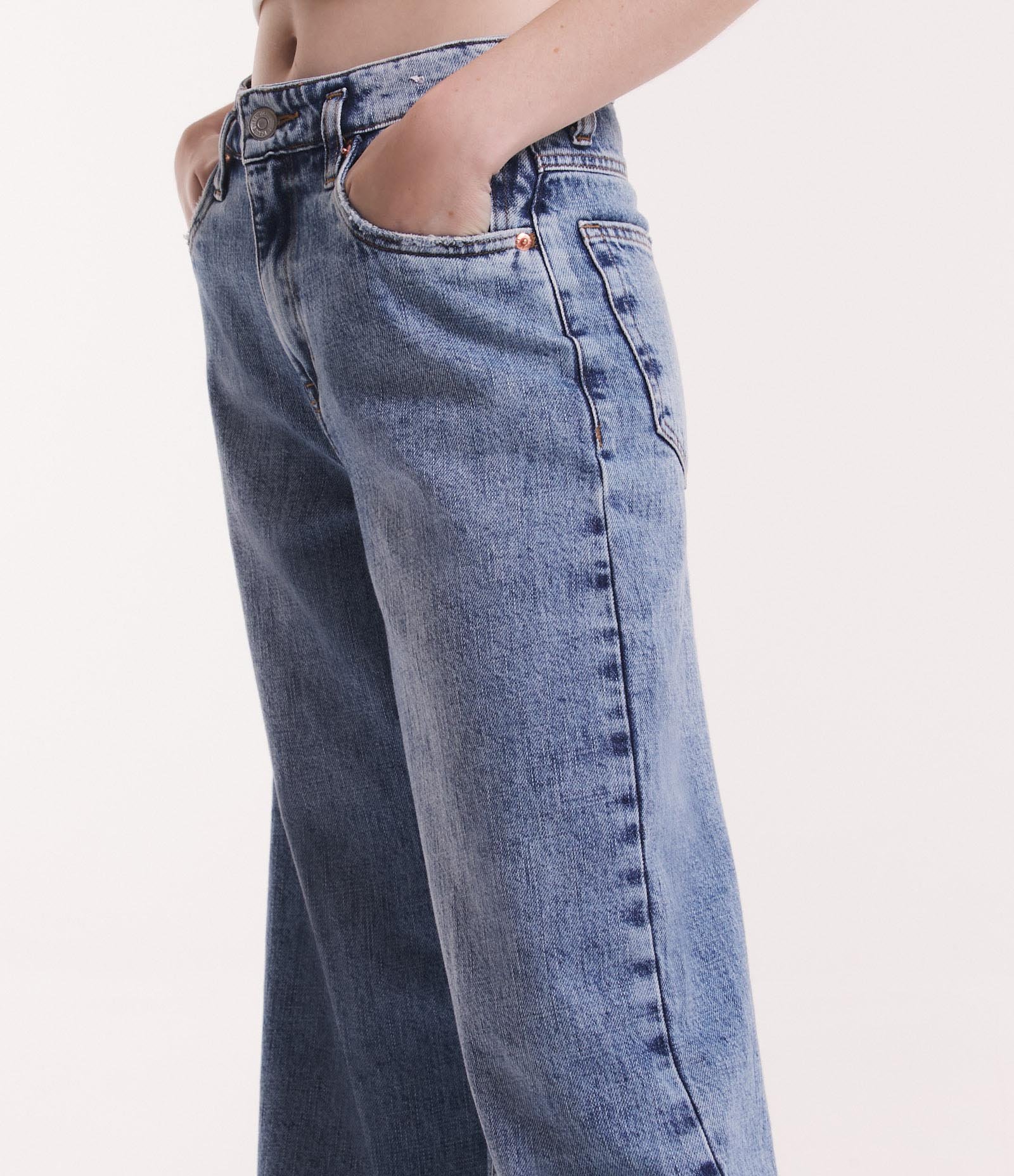 Calça Wide Leg Jeans com Passantes Deslocados Azul 5