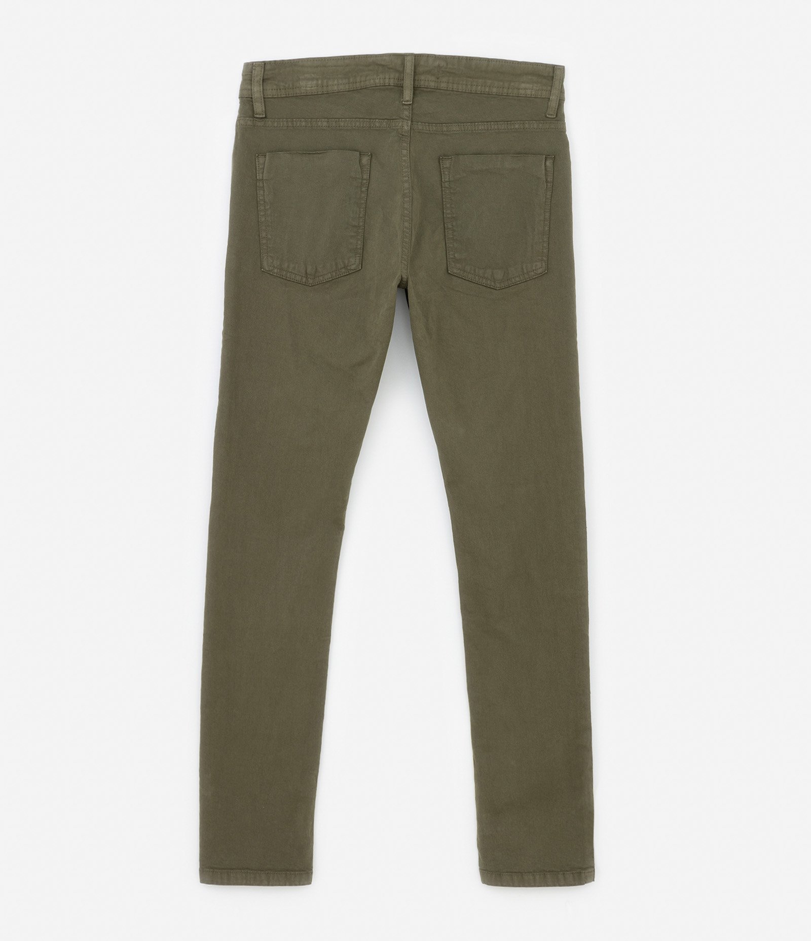 Calça Skinny Básica em Sarja com Elastano e Bolsos Verde Oliva 6