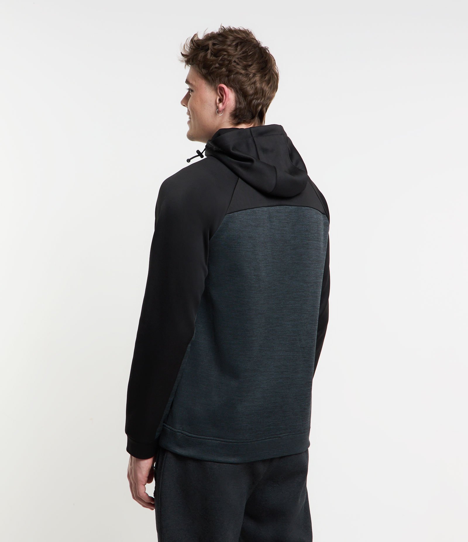 Blusão Esportivo com Recortes e Capuz Cinza 3