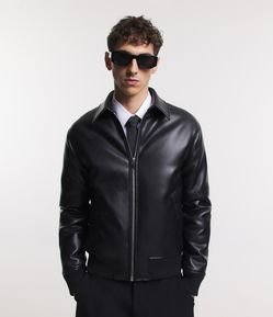 Jaqueta Bomber em Material Sintético com Fechamento em Zíper