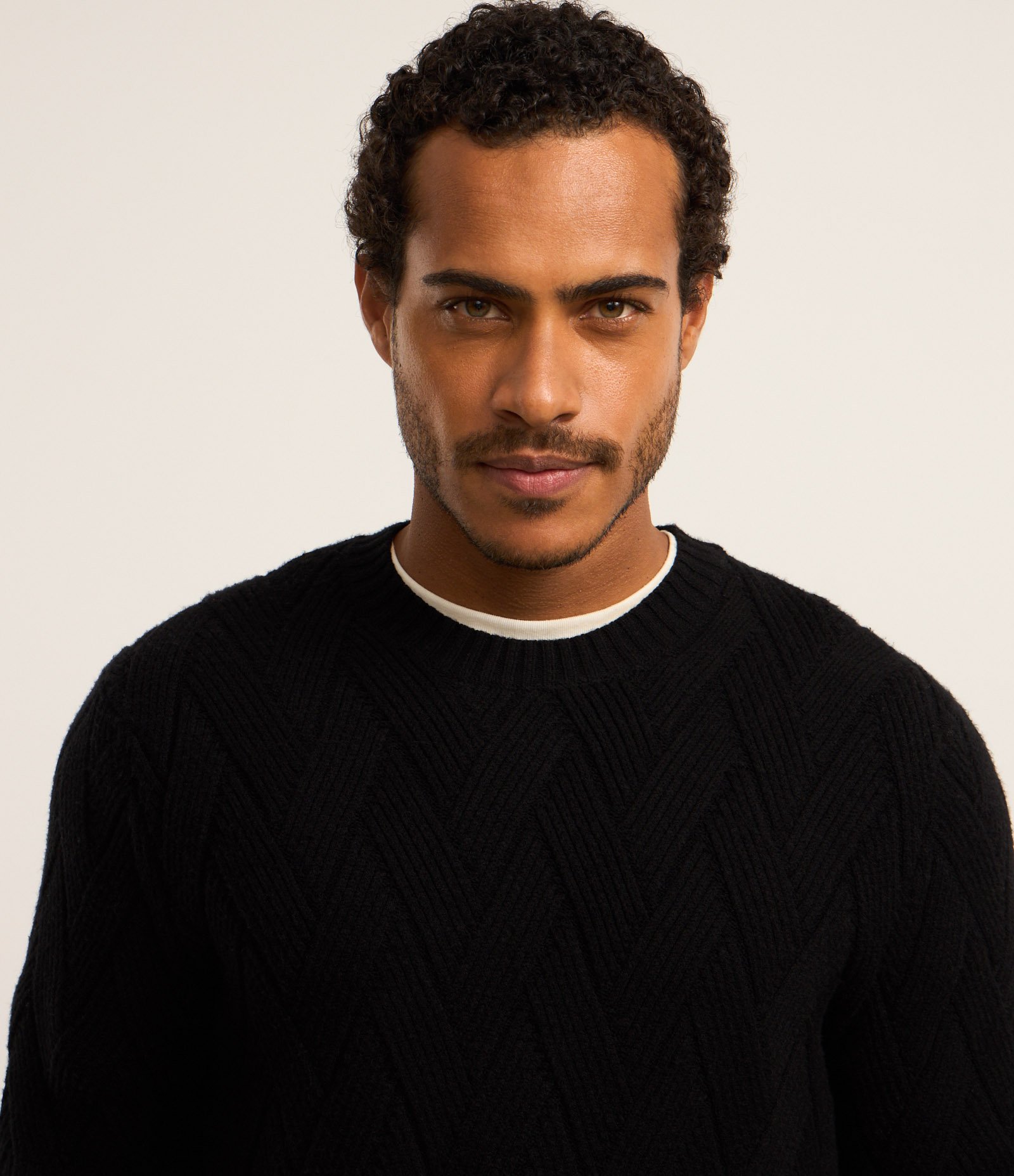 Suéter em Tricô com Textura Trançada 3