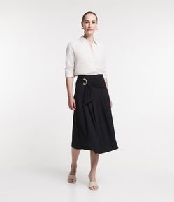 Saia Midi em Viscose com Fivela Lateral Diferenciada