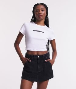 Blusa Baby Look em Algodão com Lettering Emborrachado Sisterhood
