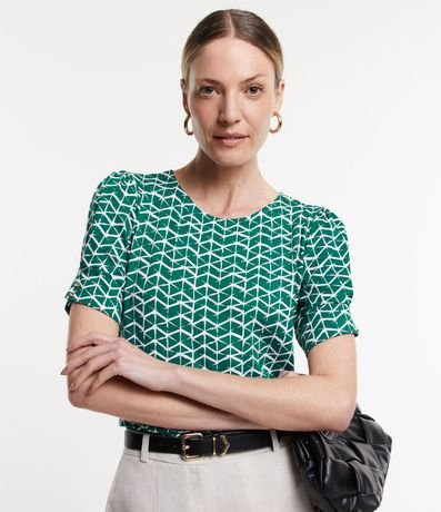 Blusa com Estampa Geométrica e Manga Bufante com Botãozinho Menor preço em Blusa com Estampa Geométrica e Manga Bufante com Botãozinho