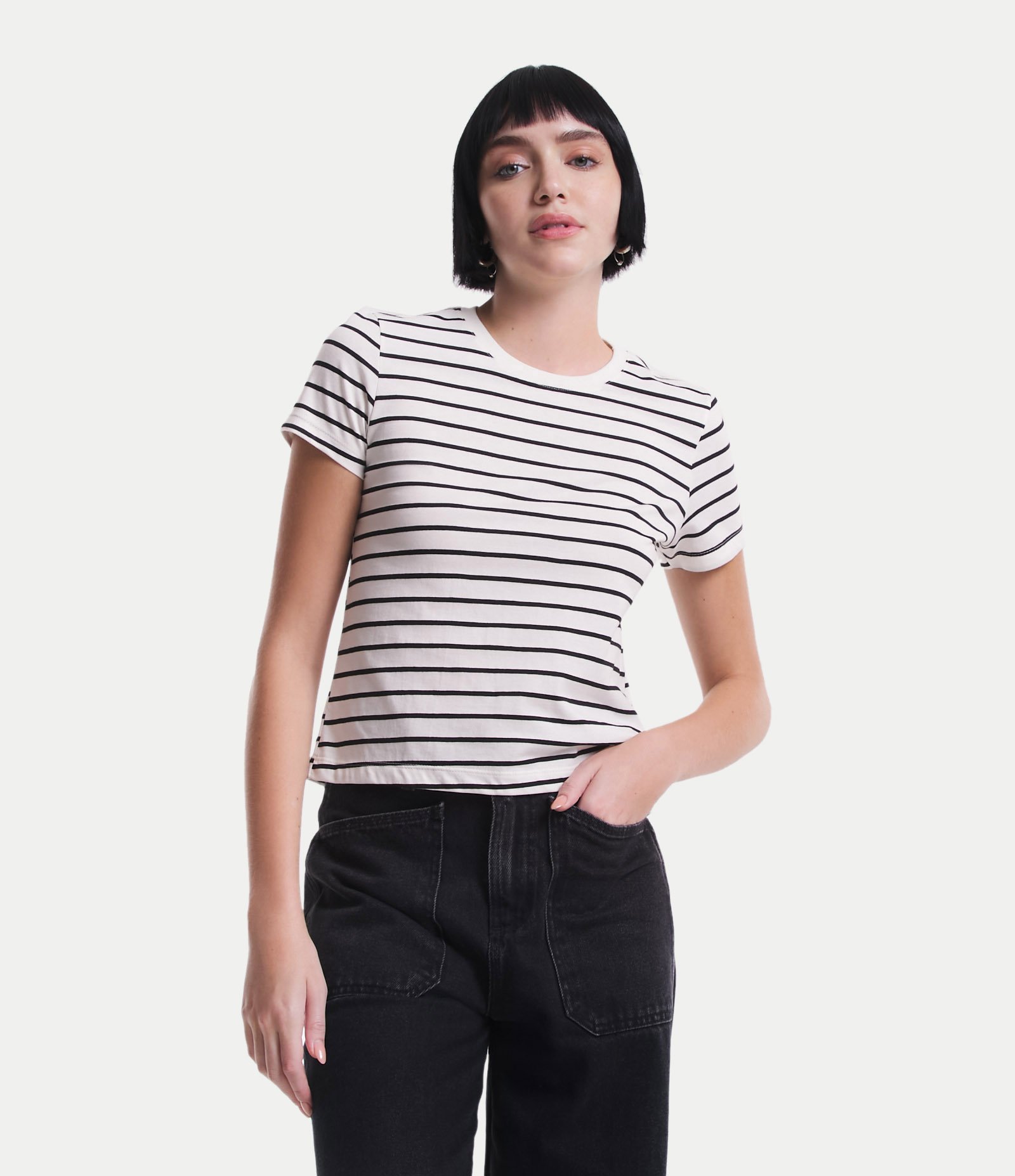 Camiseta em Meia Malha Listrada com Manga Curta Branco 1