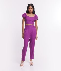 Calça Reta em Linho com Bolsos e Botões na Barra