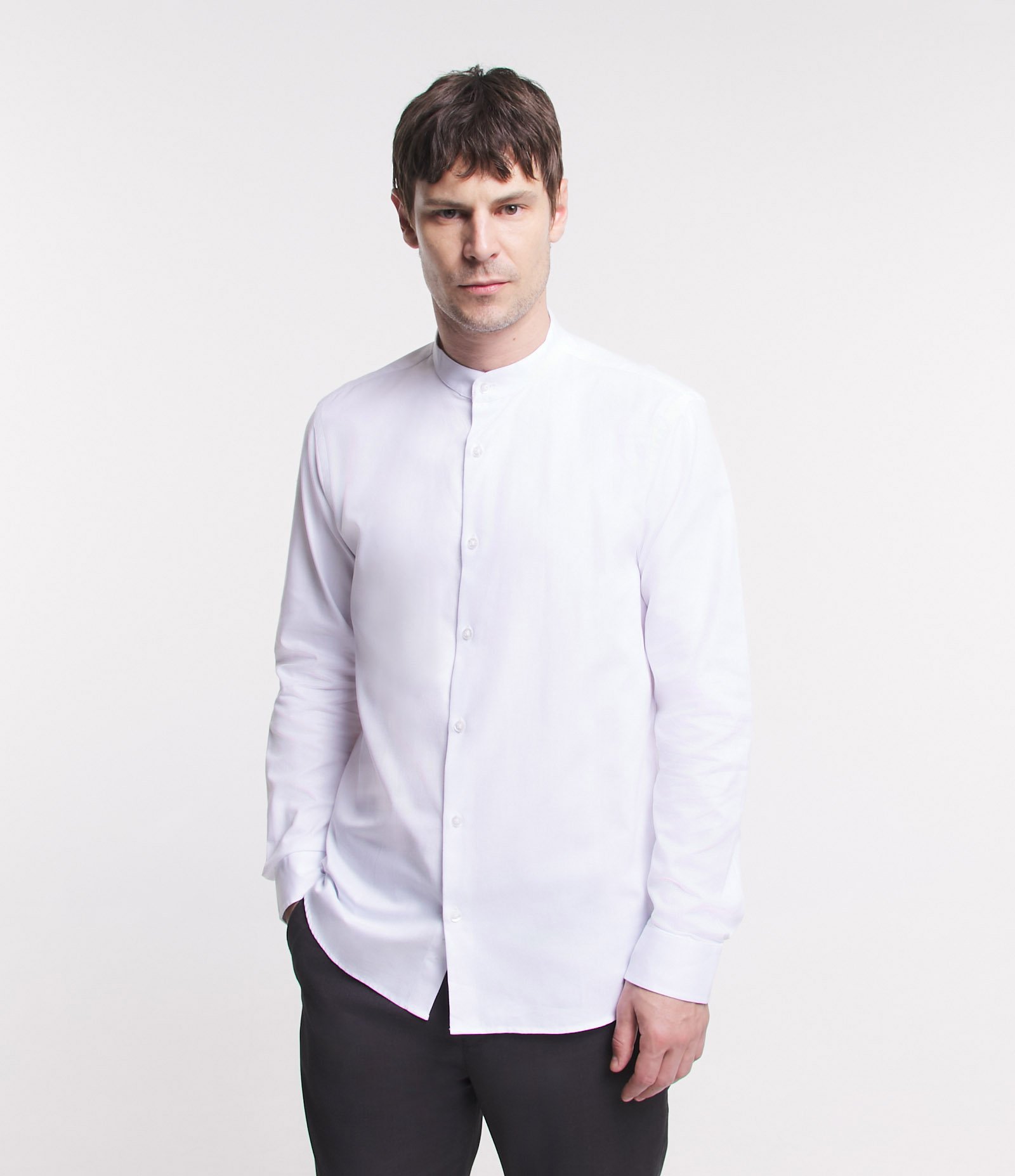 Camisa Regular Básica em Oxford com Gola Padre Off White 1