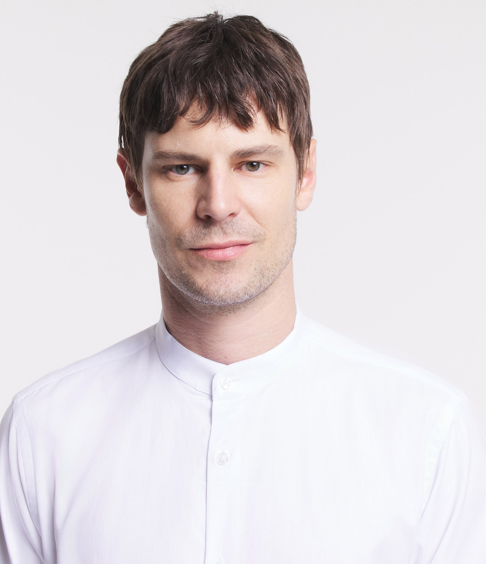 Camisa Regular Básica em Oxford com Gola Padre Off White 4