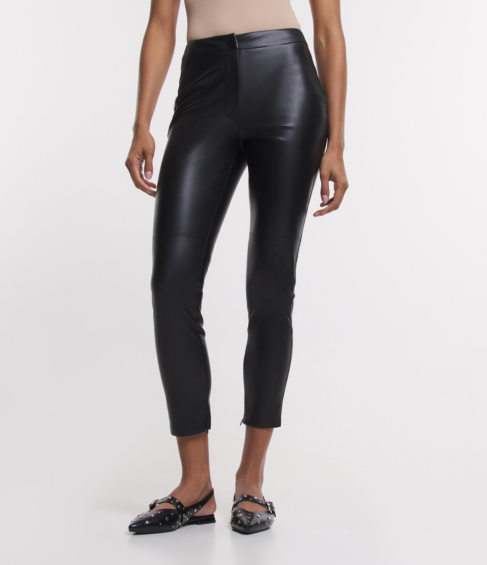 Calça Legging com Material Sintético e Abotoamento Frontal Preto 3