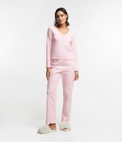 Pijama Longo em Meia Malha com Abotoamento e Estampa Flores