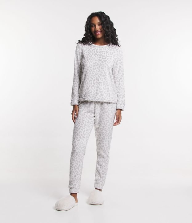Pijama Longo em Fleece com Estampa de Onça Branco Neve 1