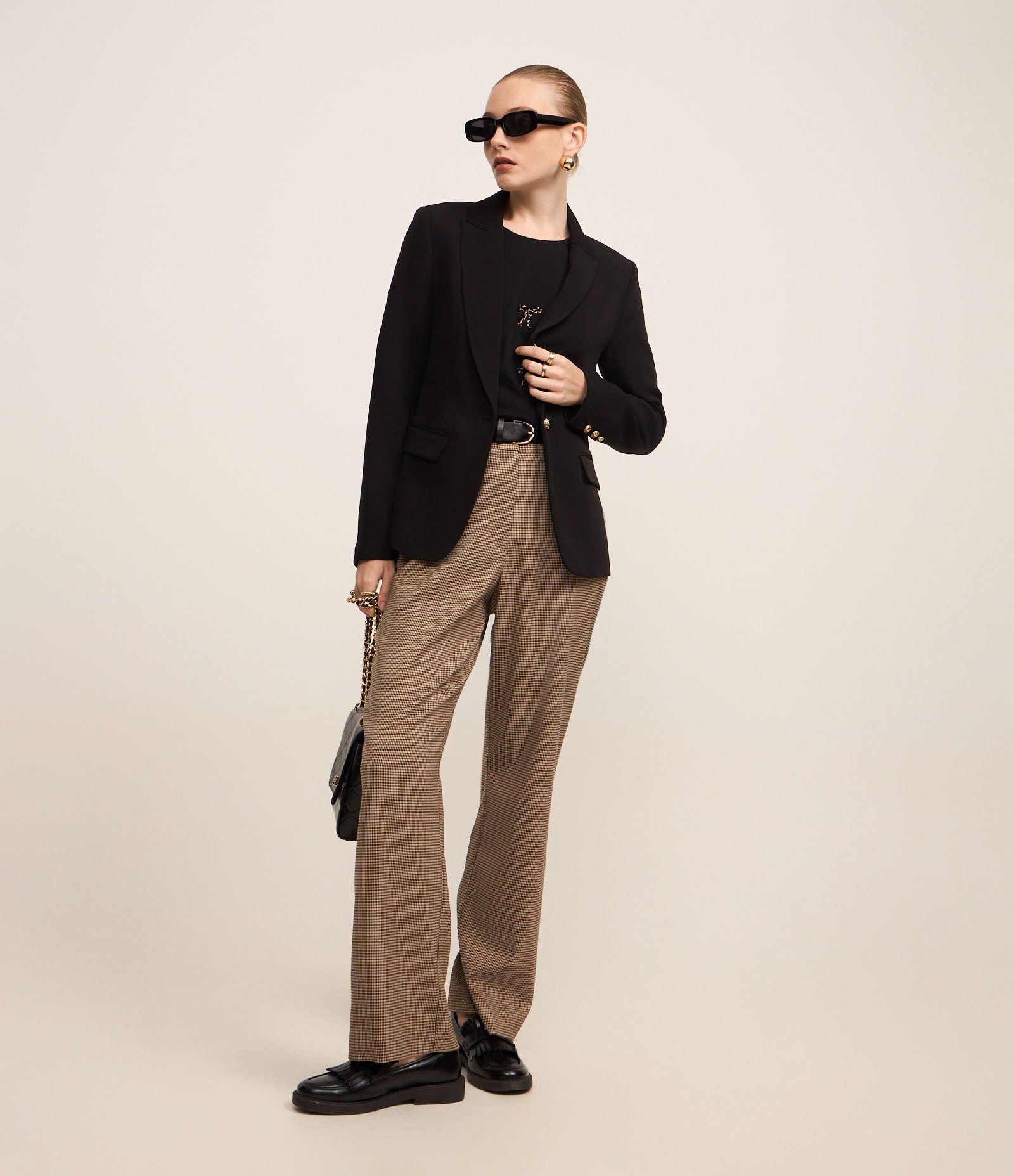 Blazer em Crepe com Botão Único e Bolso com Lapela Preto 2
