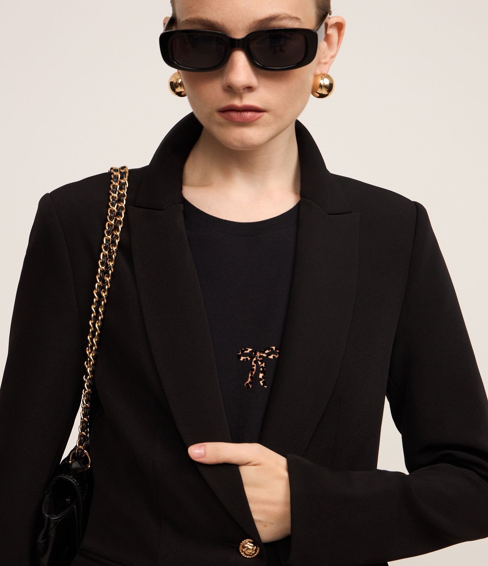Blazer em Crepe com Botão Único e Bolso com Lapela Preto 3