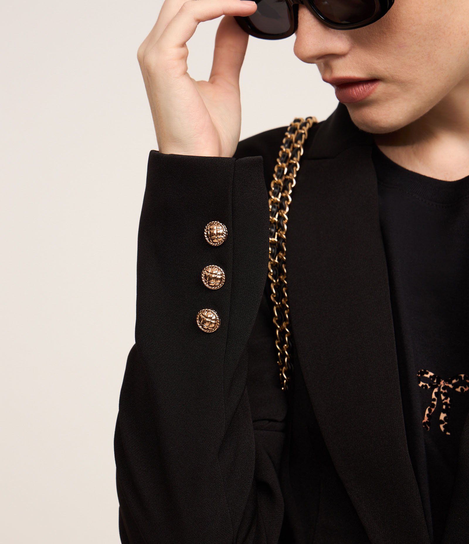 Blazer em Crepe com Botão Único e Bolso com Lapela Preto 4