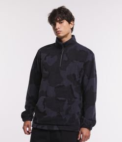 Blusão Gola Alta com Zíper e Estampa Camuflada em Fleece