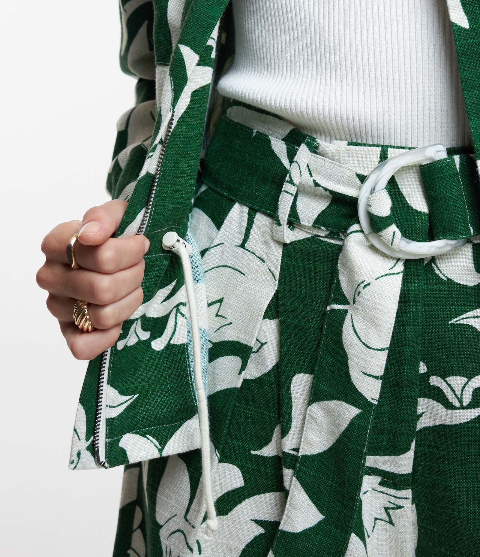 Jaqueta Parka em Viscolinho com Estampa Folhagens Contrastates Verde 5