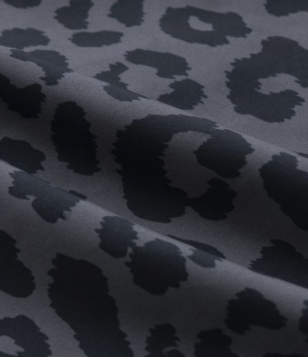 Jaqueta Corta-vento em Poliamida com Estampa Animal Print e Capuz Curve & Plus Size Cinza Escuro 7