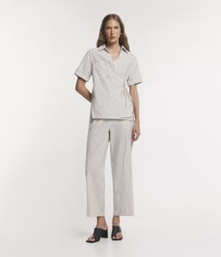 Calça Reta Alfaiatada com Listras em Fio Tinto