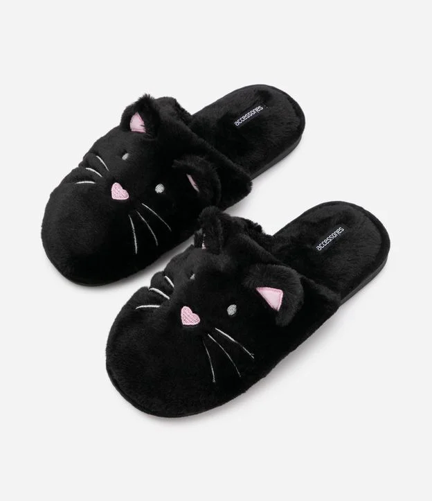 Pantufa Fechada com Bordado Gatinho