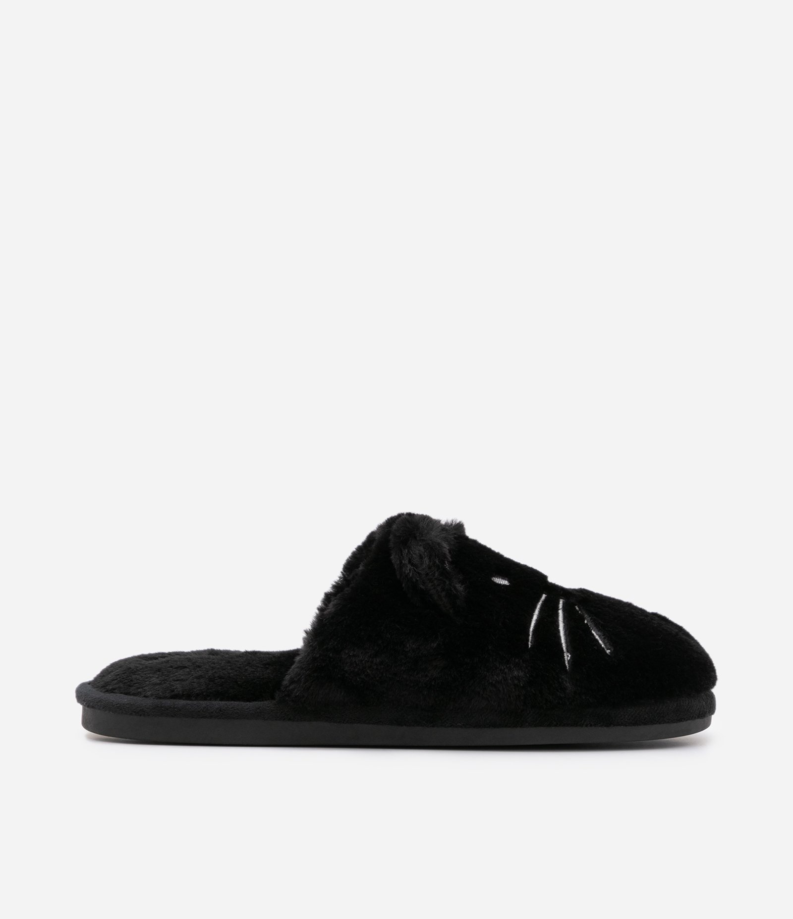 Pantufa Fechada com Bordado Gatinho Preto 1