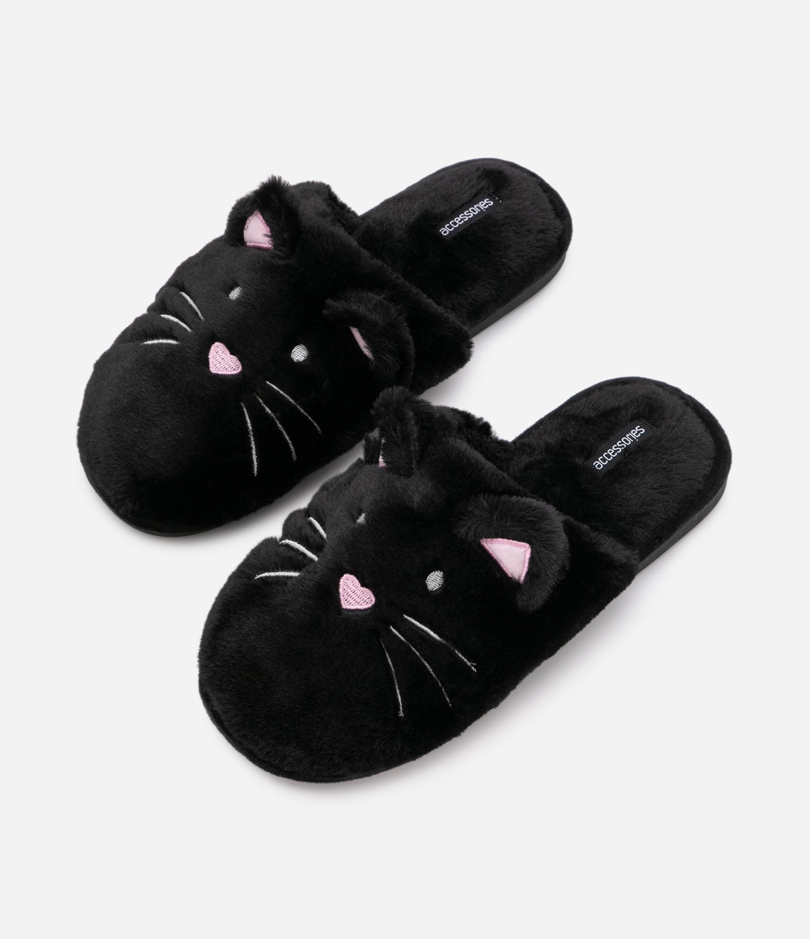 Pantufa Fechada com Bordado Gatinho Preto 5