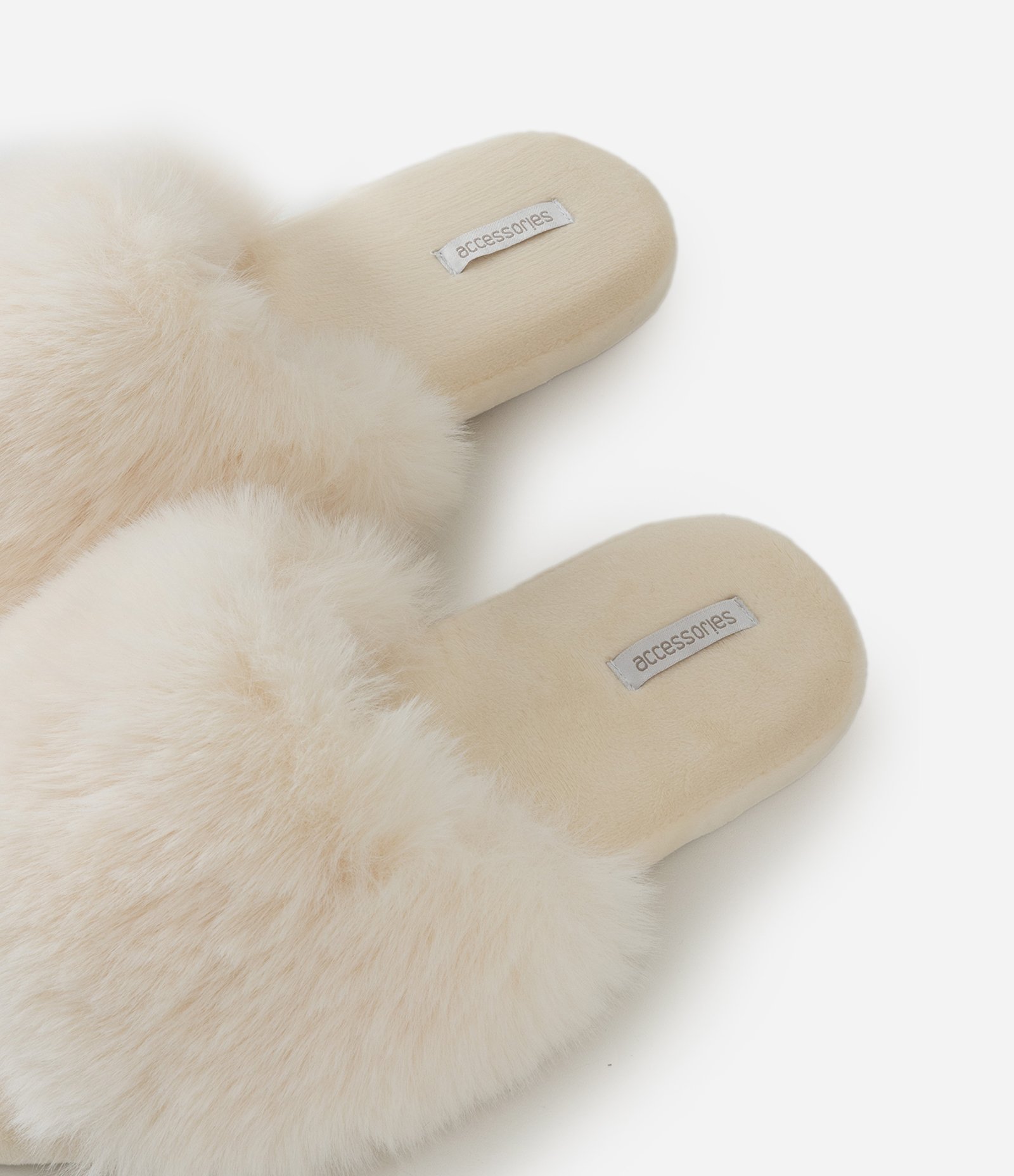 Pantufa Aberta com Pelinhos Bege 5