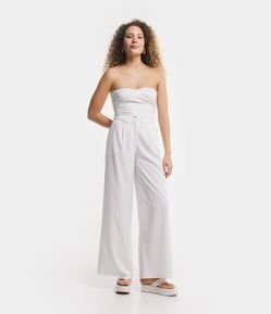 Calça Wide Leg em Crepe com Pregas e Risca de Giz