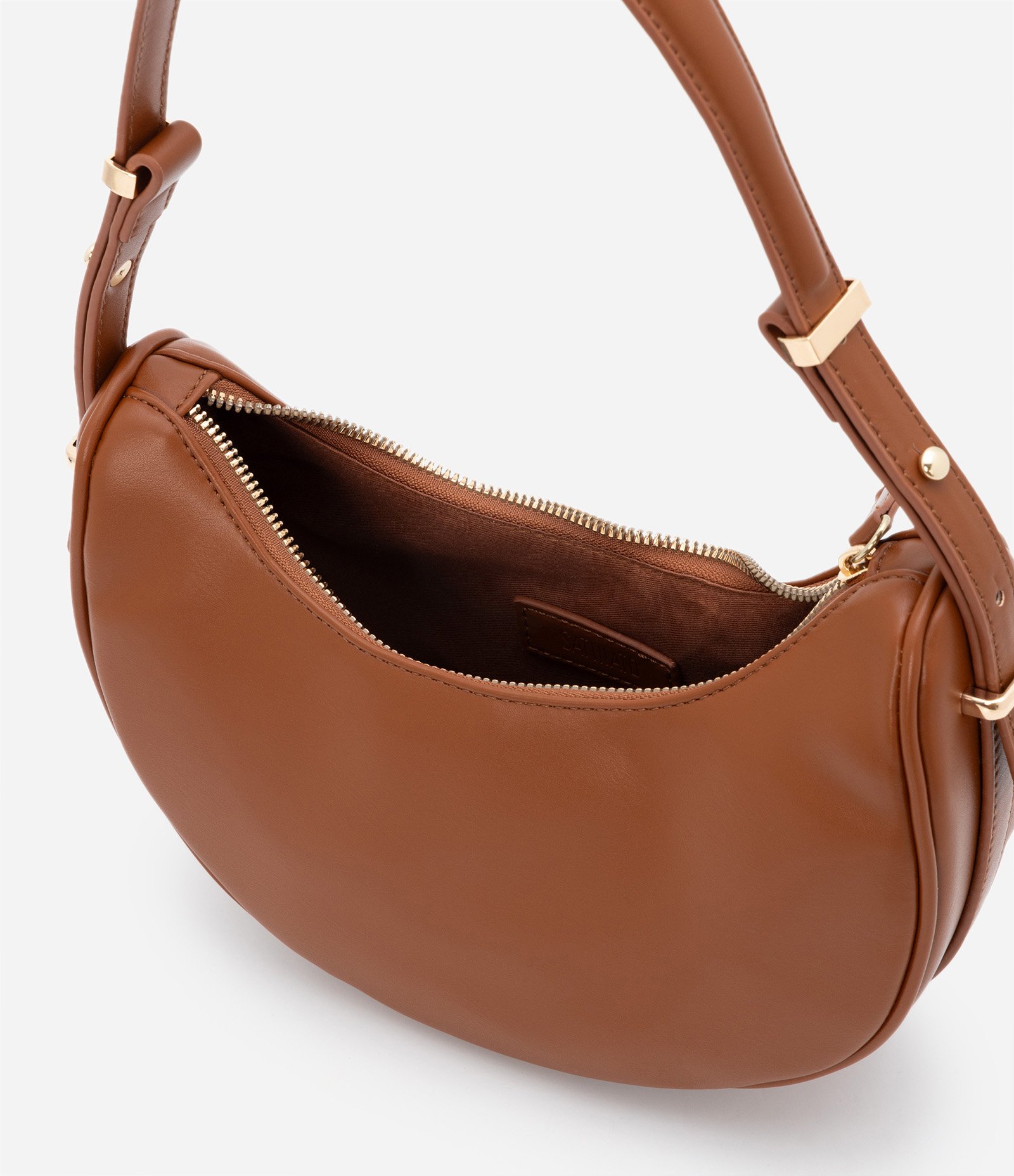 Bolsa Baguete em Pu Meia Lua com Detalhes em Metal na Alça 4