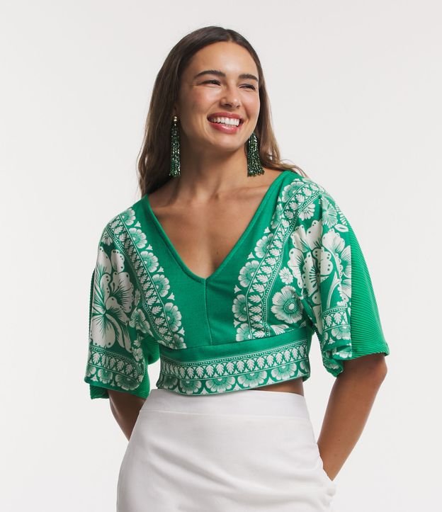 Blusa Cropped em Ribana com Estampa Floral