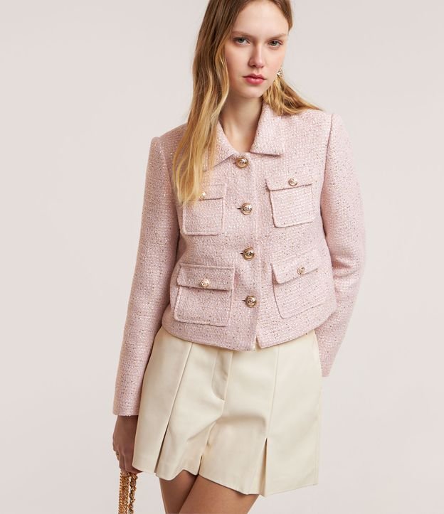 Casaqueto em Tweed com Bolsos Frontais e Botões Estilo Brasão