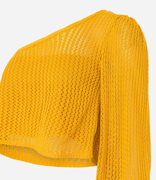 Blusa Cropped em Tricô Furadinha e com Um Ombro Só Amarelo 7