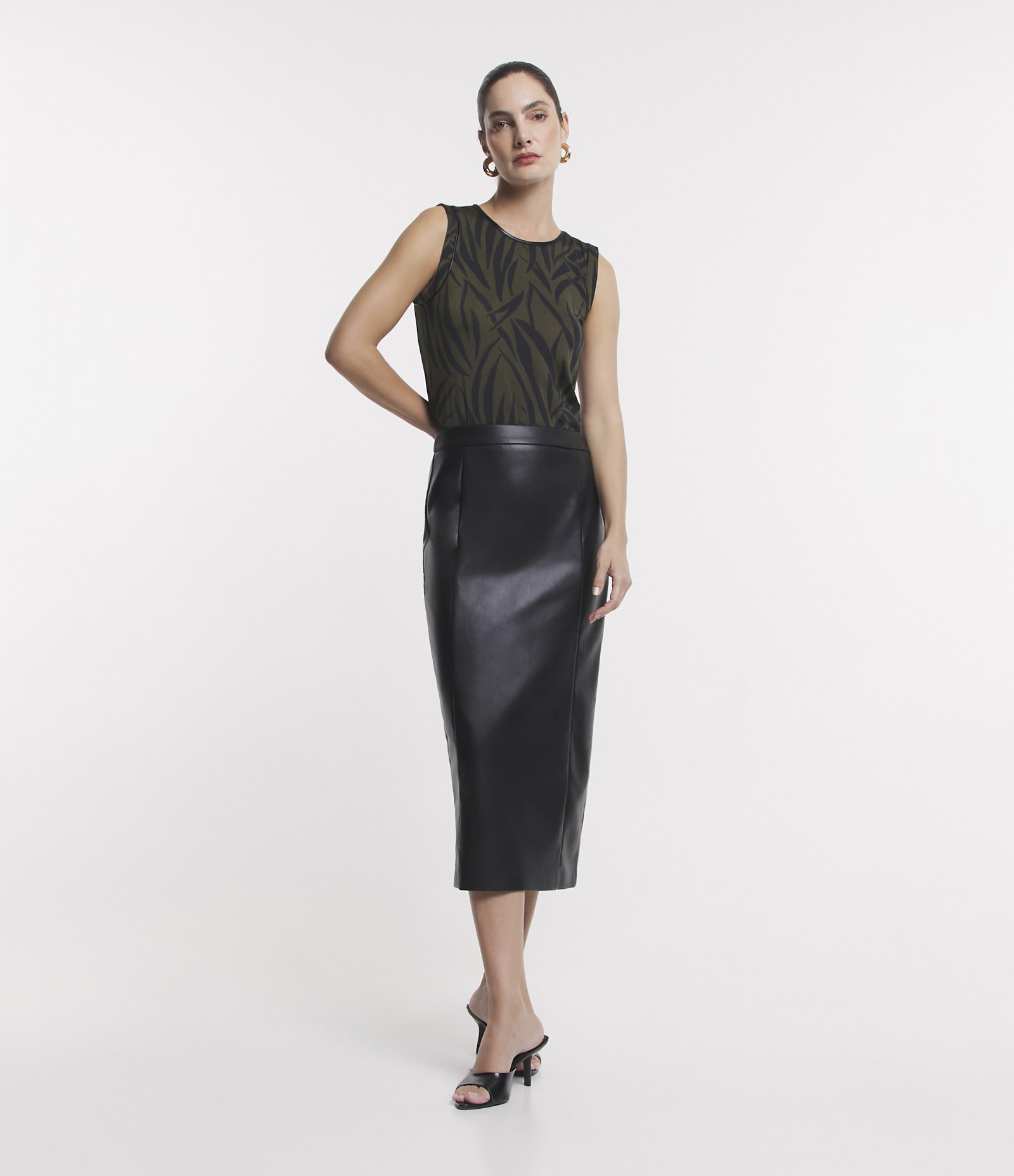 Blusa sem Manga com Estampa de Folhagens e Detalhes de PU Verde 2