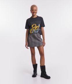 Saia Curta em Polivelour Xadrez e com Zíper nas Costas