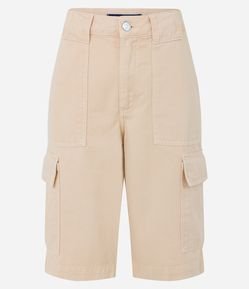 Bermuda Alongada em Sarja com Bolso Cargo