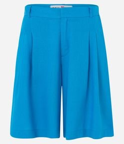 Bermuda Soltinha Alfaiatada em Linho com Pregas