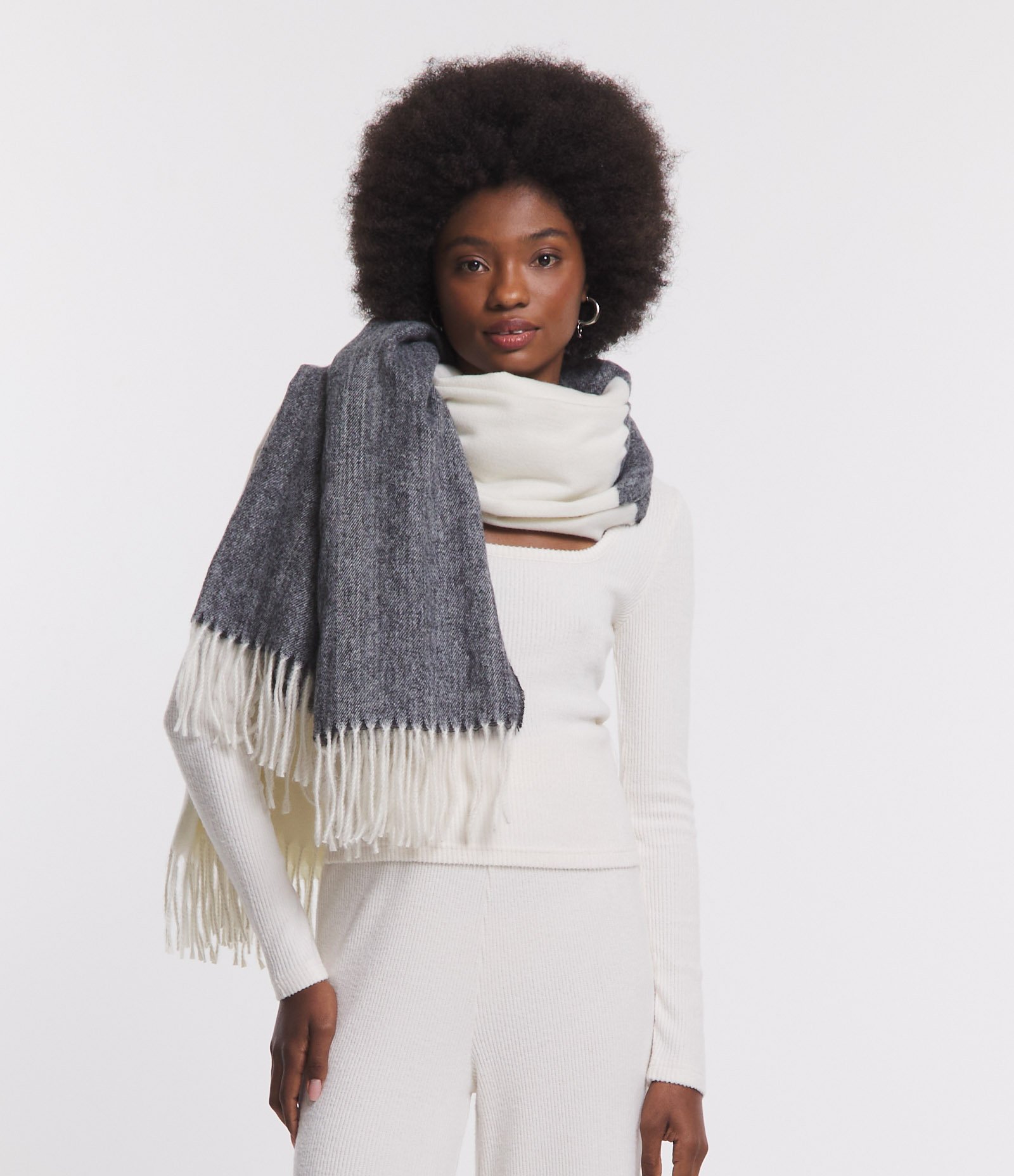 Blusa Curta Texturizada com Decote Quadrado Off White 5