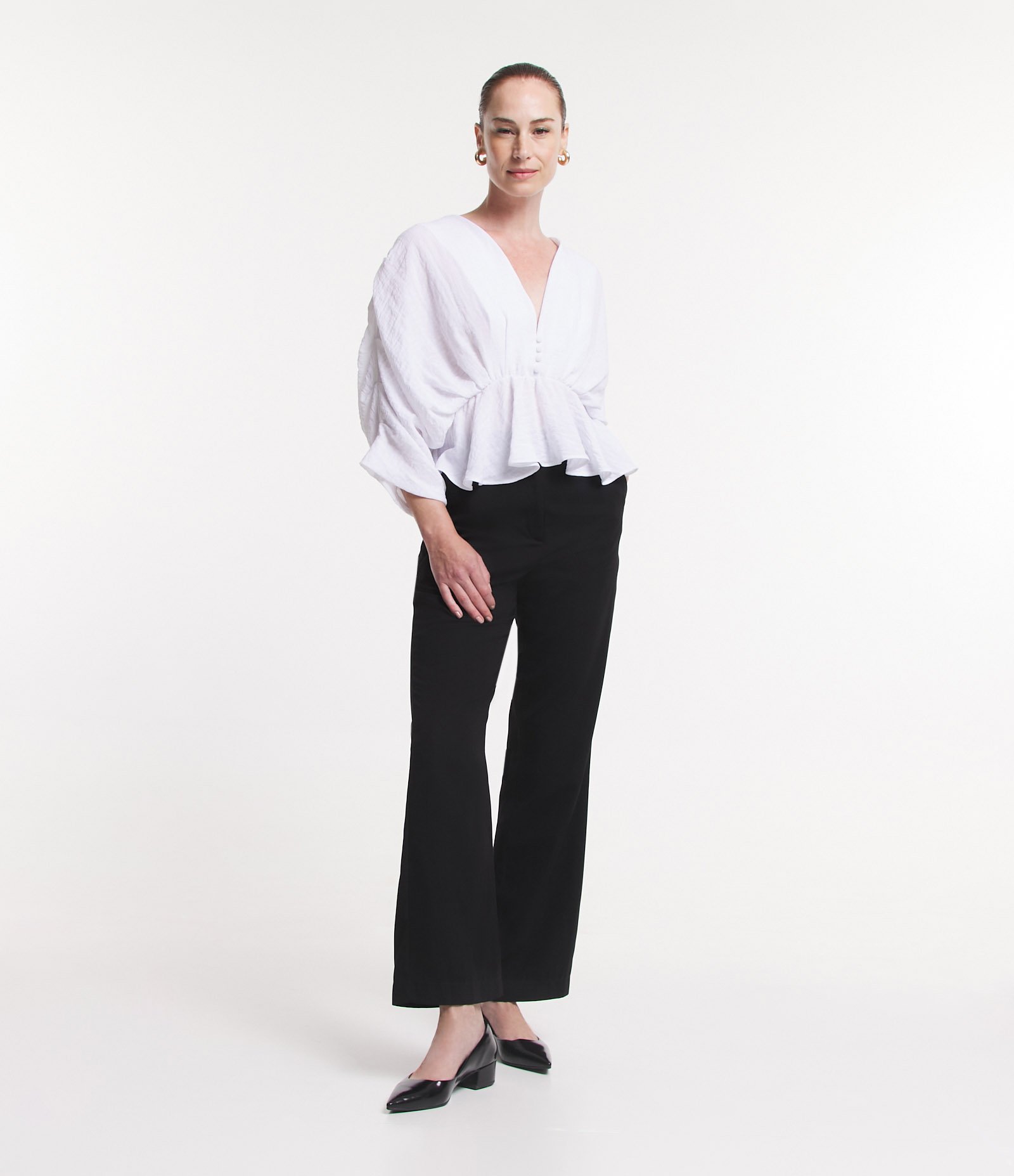 Blusa Bata Manga Longa em Viscose com Botões Branco 2