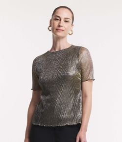 Blusa Manga Curta com Fio Metalizado e Textura Plissada