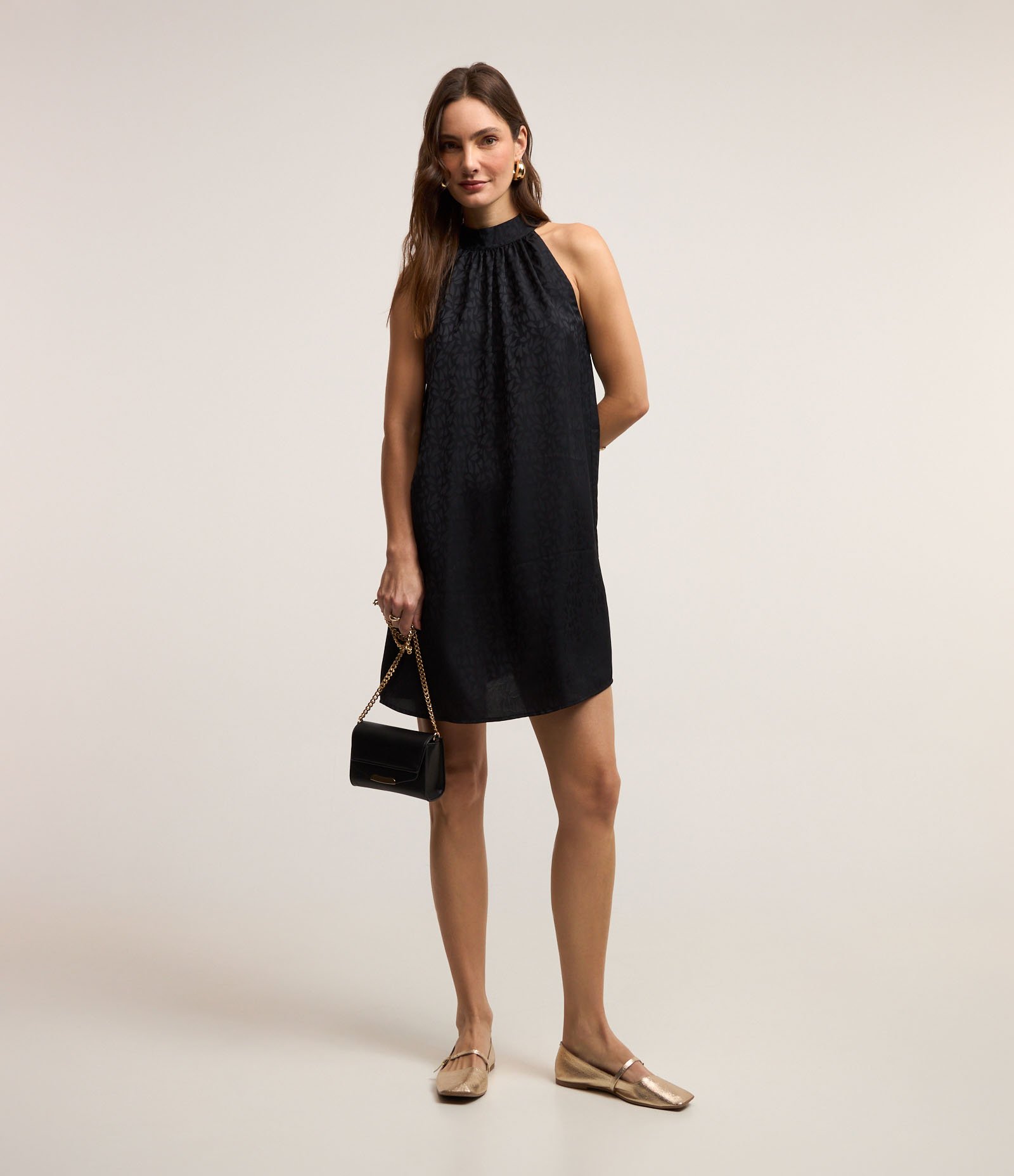Vestido em Jacquard com Estampa Corações e Textura Acetinada Preto 2