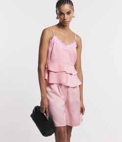 Blusa de Alça com Textura Acetinada e Renda no Decote